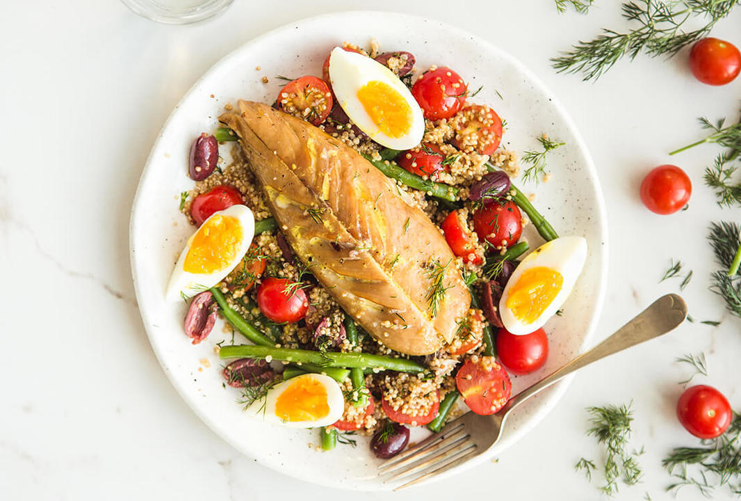 smoked mackerel nicoise with dill quinoa